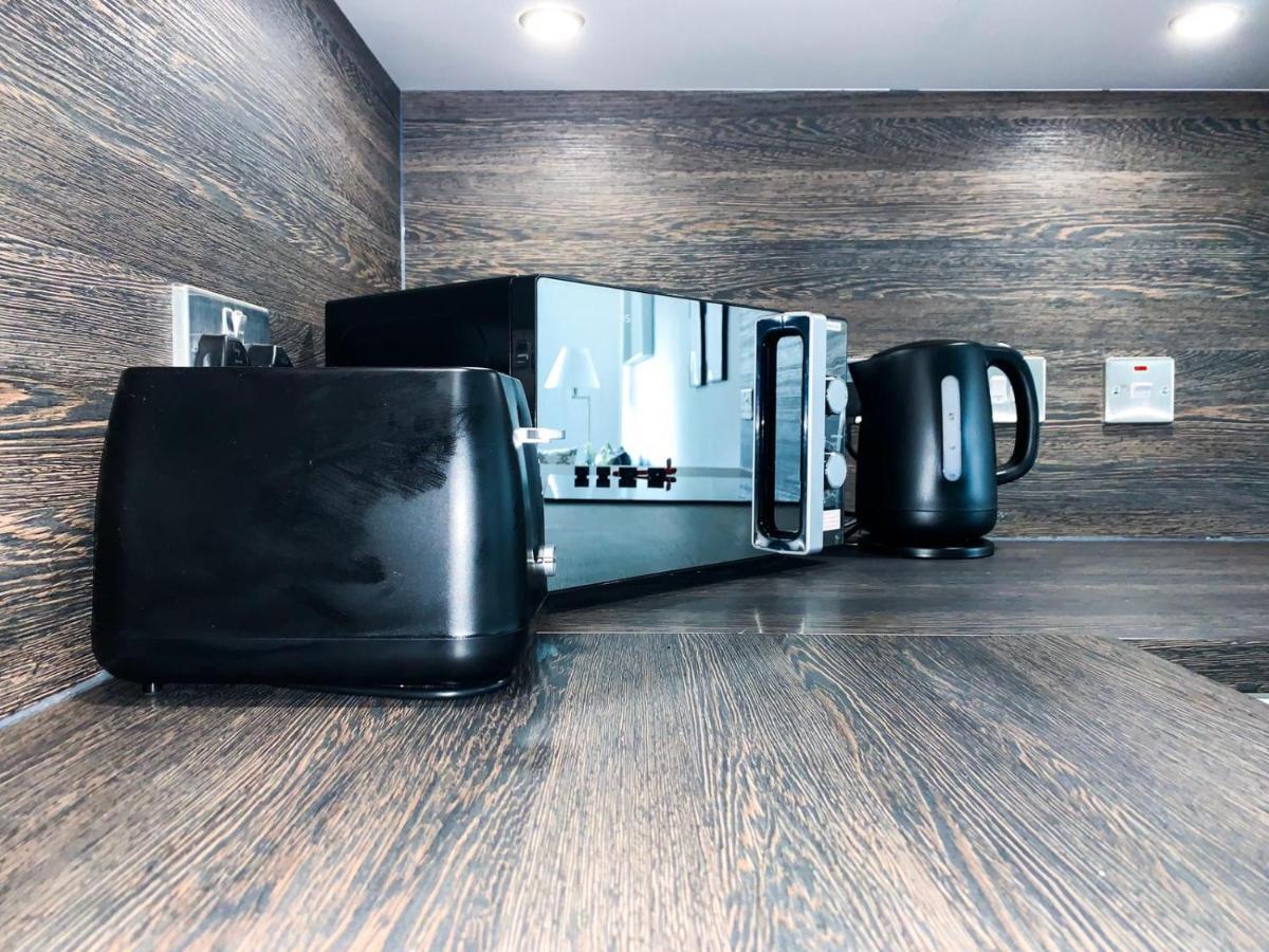 Modern 2 Bed Apartment With Central Location เบอร์มิงแฮม ภายนอก รูปภาพ